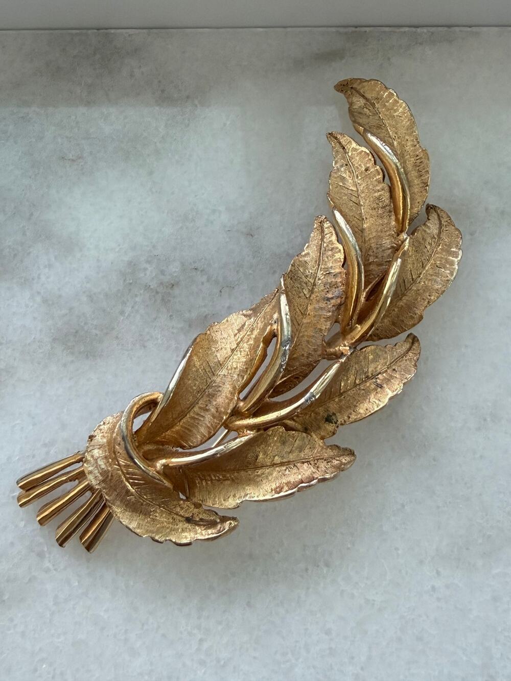 Vintage HAR Signed Gold Leaf Brooch Mid Century Articulated Textured Wheat Spray